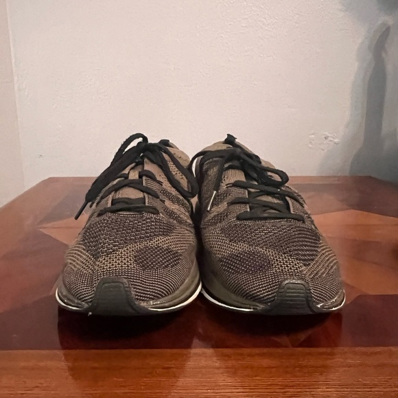 Nike Flyknit - Picture 4 of 5